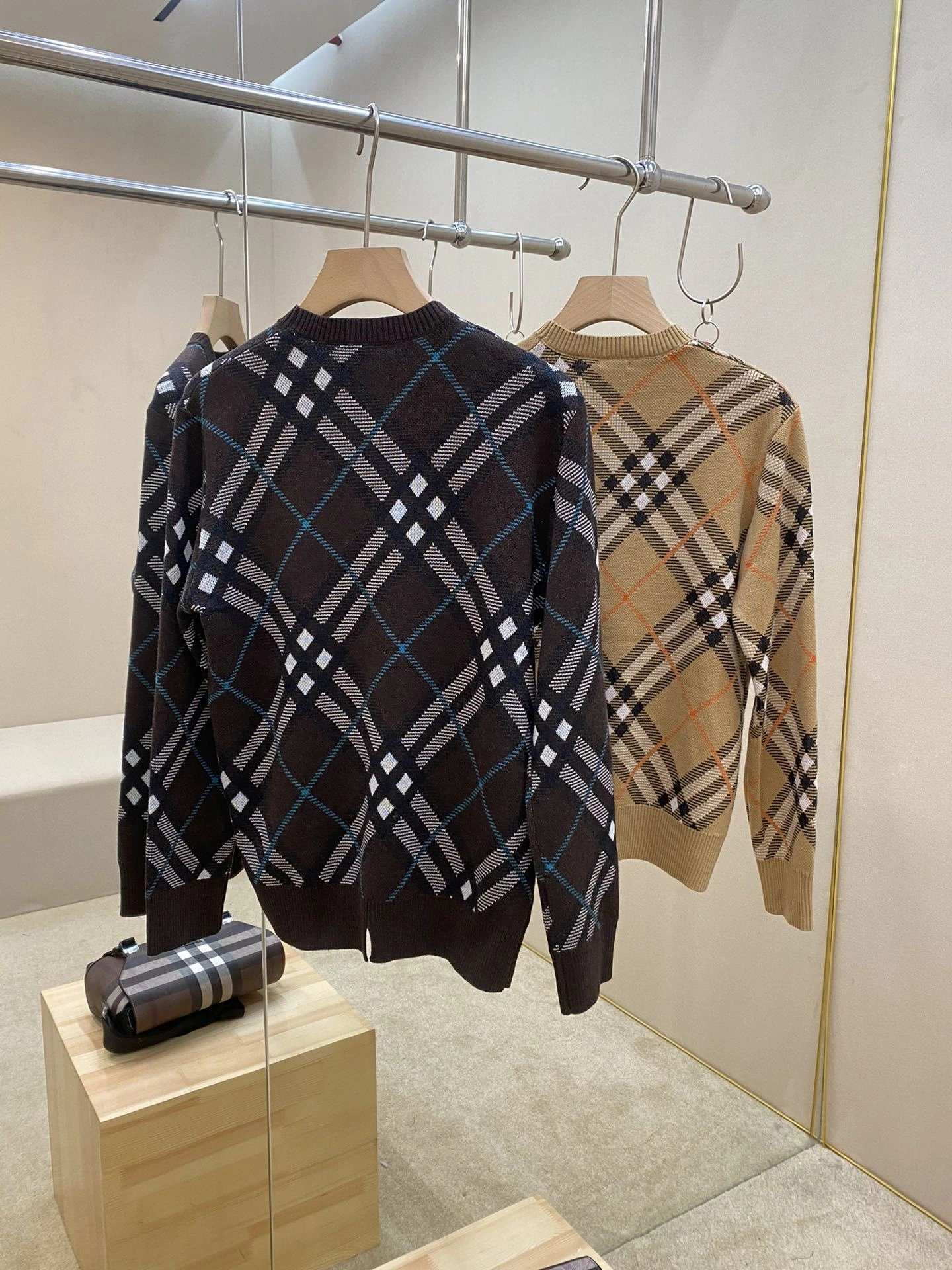 wg.luxury- 2ur25rry wool 2colour item:D-F409J1002-2